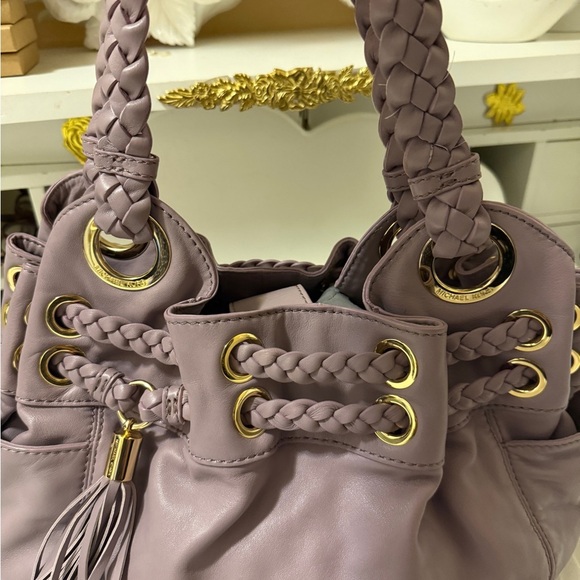 Michael Kors light purple Leather Tassel Bag in great conditions - Picture 7 of 16